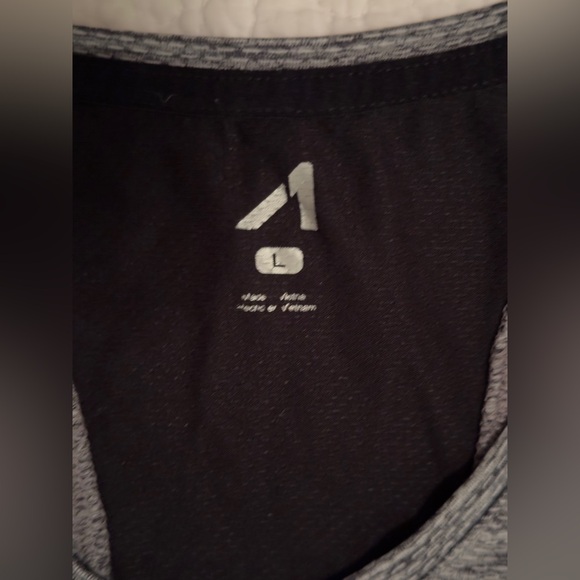 Women’s active wear set - Picture 2 of 3